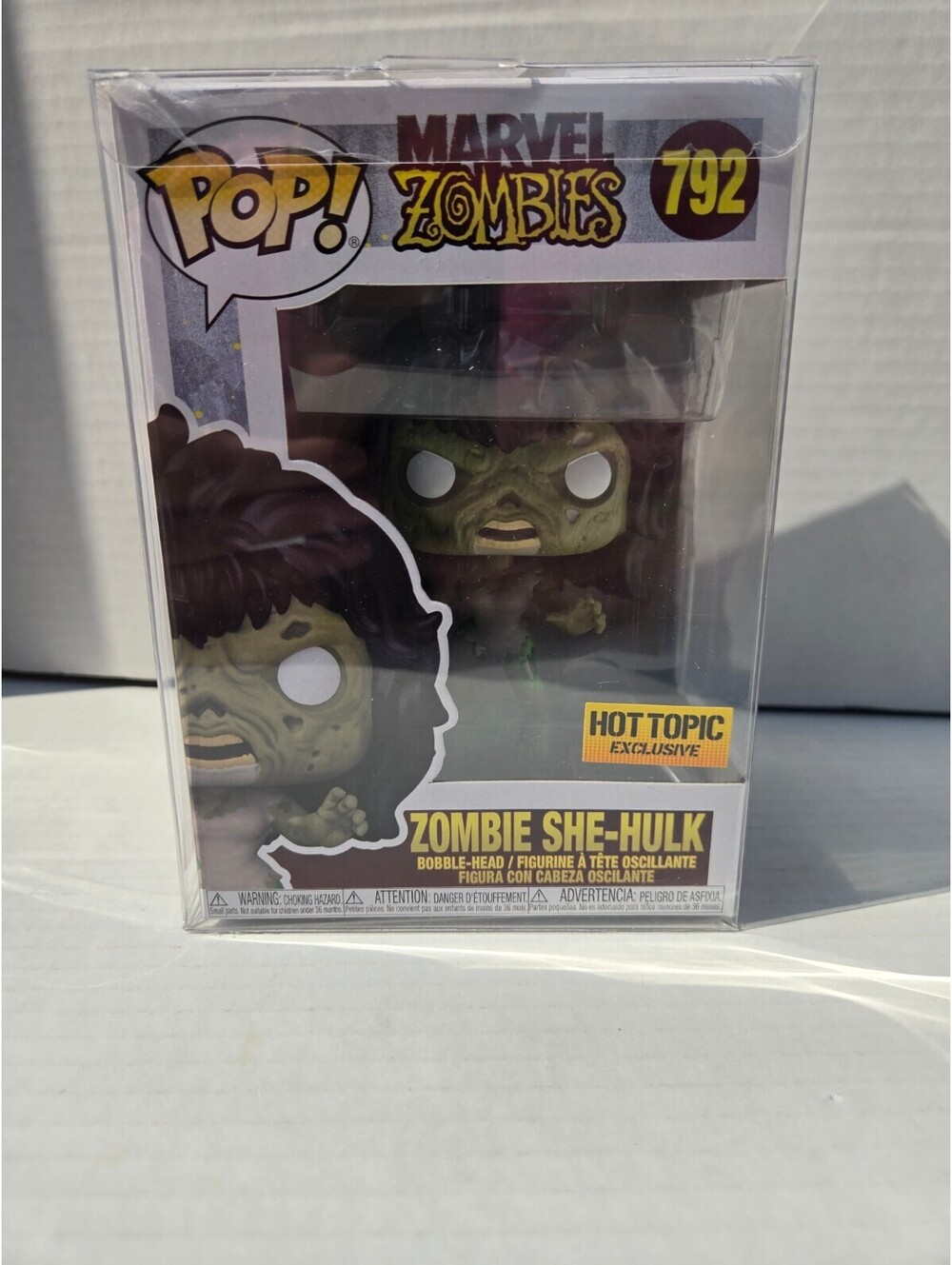 Funko Pop!  #792 Zombie She-Hulk Collectible Figure Hot Topic Exclusive